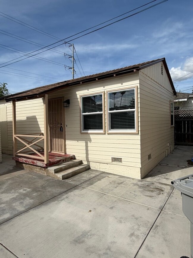 property at 4832 Kansas St