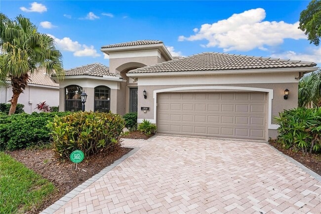1308 Thornapple Dr in Osprey, FL - Foto de edificio - Building Photo
