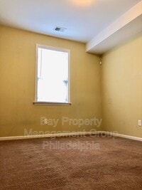 2324 N Park Ave photo'