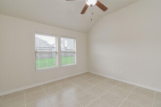 22303 Larch Grove Ct in Tomball, TX - Building Photo - Building Photo