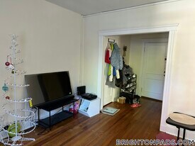 135 Washington St, Unit 26 in Boston, MA - Building Photo