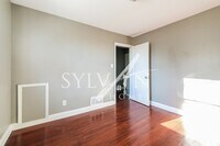 717 Bethnal Rd photo'