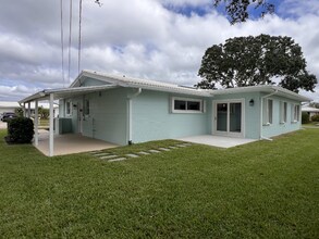 11198 58th Ave in Seminole, FL - Building Photo - Building Photo