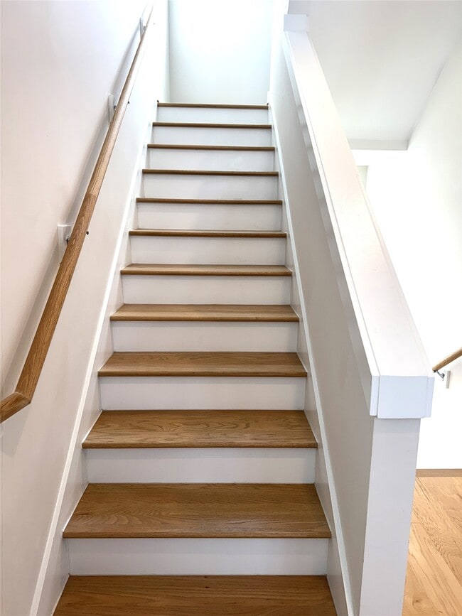 property at 5338 Donovan Gdns Ln