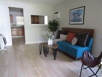 7516 Lockwood Dr photo'