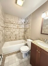 495 Morris Dr in Valley Stream, NY - Building Photo - Building Photo