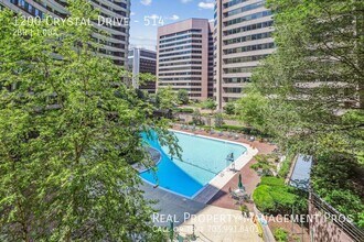 1200 Crystal Dr in Arlington, VA - Foto de edificio - Building Photo