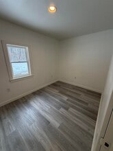 722 VT-30 in Townshend, VT - Building Photo - Building Photo