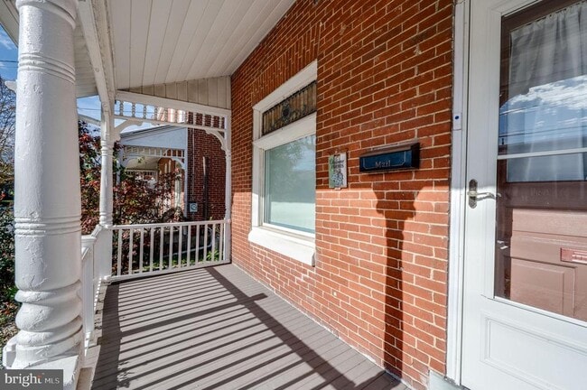 121 W Arch St in Fleetwood, PA - Building Photo - Building Photo