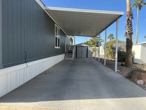 201 S Greenfield Rd in Mesa, AZ - Building Photo - Building Photo