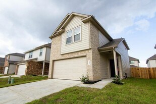 23691 Goodfellow Dr in Spring, TX - Building Photo