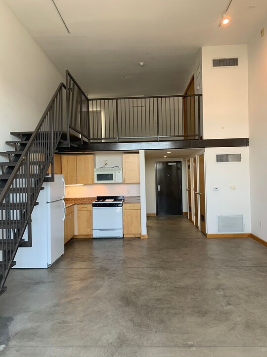 515 W Main St in Merced, CA - Foto de edificio