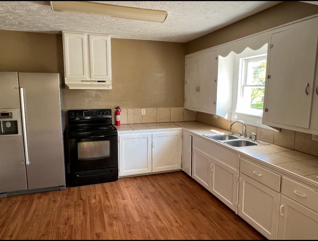 925 Gulf St in Lake Charles, LA - Building Photo - Building Photo