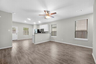 24750 Russet Bluff Trl in Huffman, TX - Building Photo - Building Photo