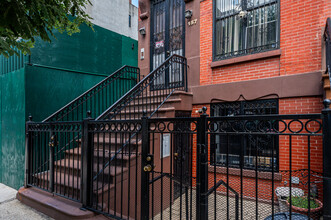 157 E 121st St in New York, NY - Building Photo - Building Photo