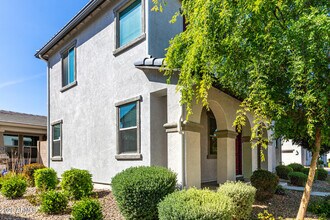 1712 S 82nd Pl in Mesa, AZ - Building Photo - Building Photo