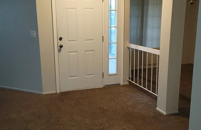 79 Hermes Cir in Sacramento, CA - Building Photo - Building Photo
