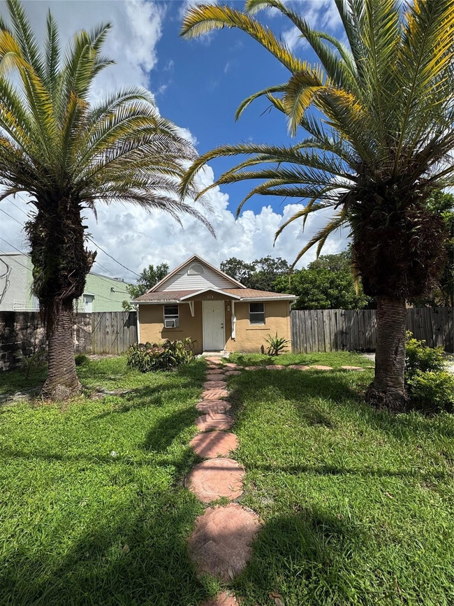 property at 113 SE 4th St