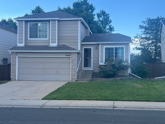 property at 9516 S Castle Ridge Cir