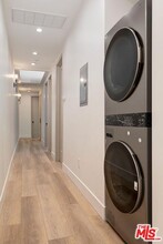 845 N Formosa Ave in Los Angeles, CA - Building Photo - Building Photo