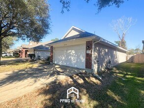 20014 Tunham Trail in Houston, TX - Building Photo - Building Photo