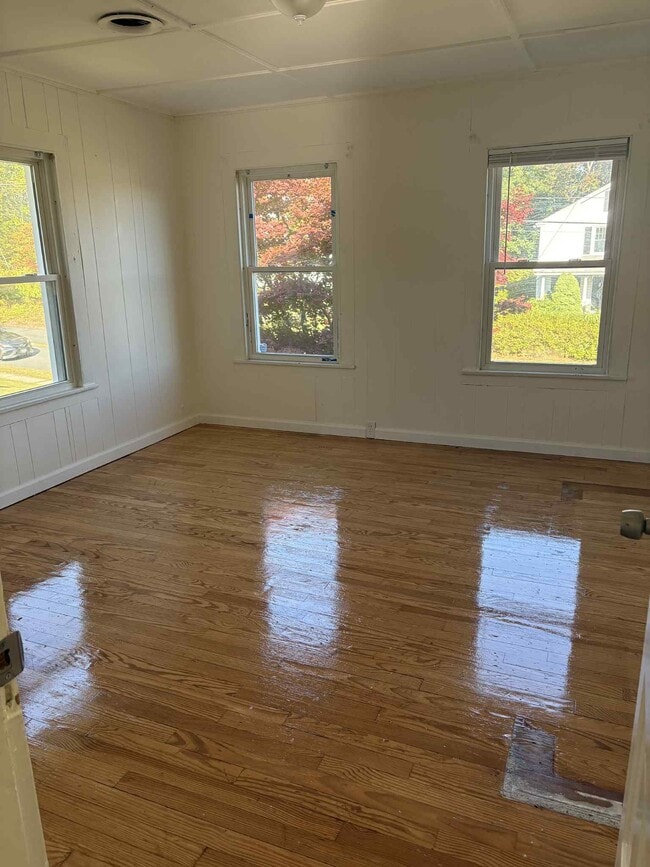 91 Russell St, Unit 2nd floor