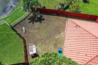 5090 SW 136th Ave in Miramar, FL - Building Photo - Building Photo