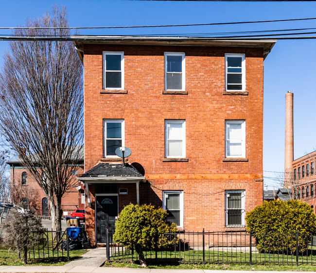 150 Russ St, Unit 3