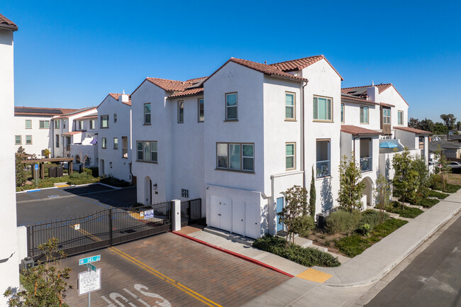 Azalea Walk in Gardena, CA - Building Photo - Building Photo