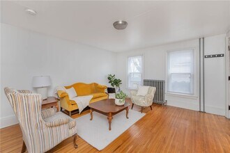 54 Sanford St in Rochester, NY - Building Photo - Building Photo