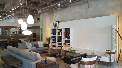 SIX30 North Franklin Condos in Chicago, IL - Building Photo - Building Photo