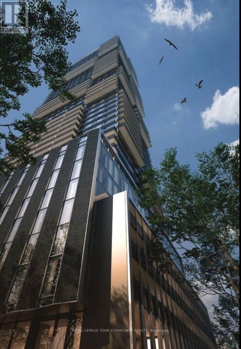 55-2355 Charles St E in Toronto, ON - Building Photo