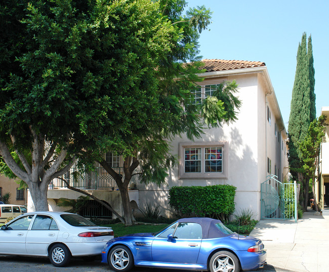 1001 N Croft Ave in Los Angeles, CA - Building Photo - Building Photo