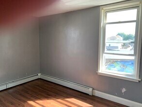 934 County St in Fall River, MA - Building Photo - Building Photo