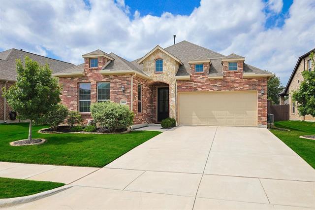 9504 Meadowpark Dr in Argyle, TX - Building Photo