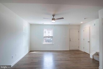 15 PITCH PINE Ct in Inwood, WV - Building Photo - Building Photo