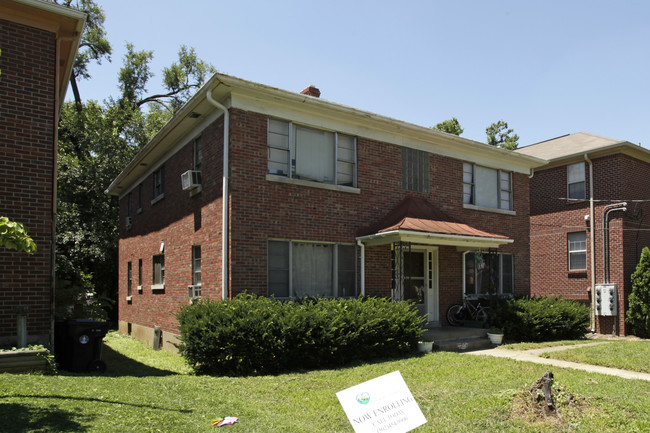 2518 Wallace Ave in Louisville, KY - Foto de edificio - Building Photo