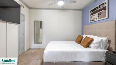 17811 Vail St, Unit 24106 in Dallas, TX - Foto de edificio - Building Photo