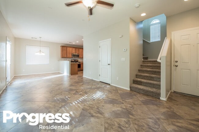 9333 Flowering Tulip Ave in Las Vegas, NV - Foto de edificio - Building Photo