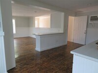 4731 Walker St photo'