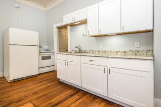 230 Marble St in West Rutland, VT - Building Photo - Building Photo