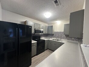 147 Marlene Dr in Jacksonville, NC - Building Photo - Building Photo