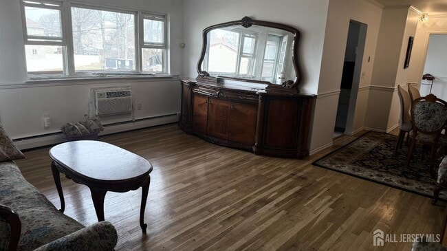 55 Gill Ln in Woodbridge Township, NJ - Building Photo - Building Photo