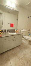 2452 Centergate Dr in Miramar, FL - Building Photo - Building Photo