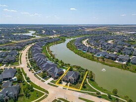 28214 Evergreen Cove Ln in Fulshear, TX - Building Photo