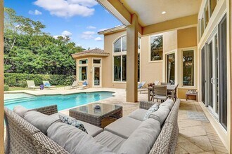 43 Coconut Ln in Boynton Beach, FL - Building Photo - Building Photo