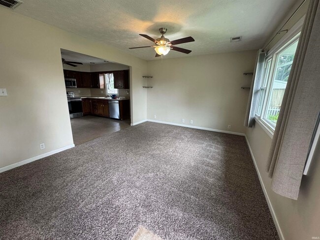 5205 Warren Dr in Evansville, IN - Building Photo - Building Photo