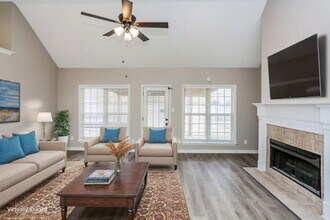 9250 Speerberry Cir in Cordova, TN - Building Photo - Building Photo