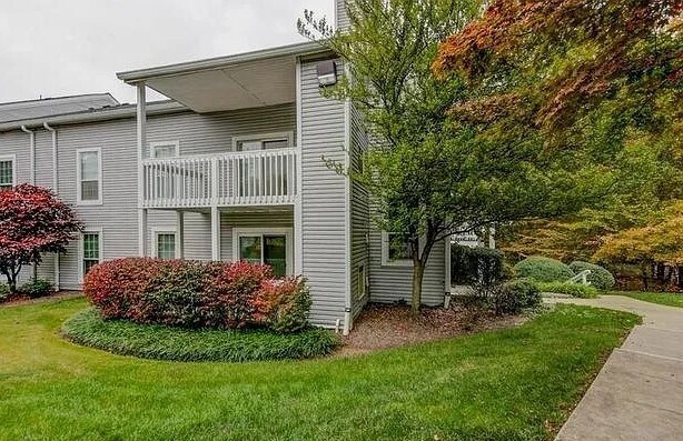 12032 Cardamom Dr, Unit 12032 in Woodbridge, VA - Building Photo