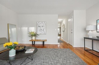 5706 Broadway-Unit -2 in West New York, NJ - Building Photo - Building Photo
